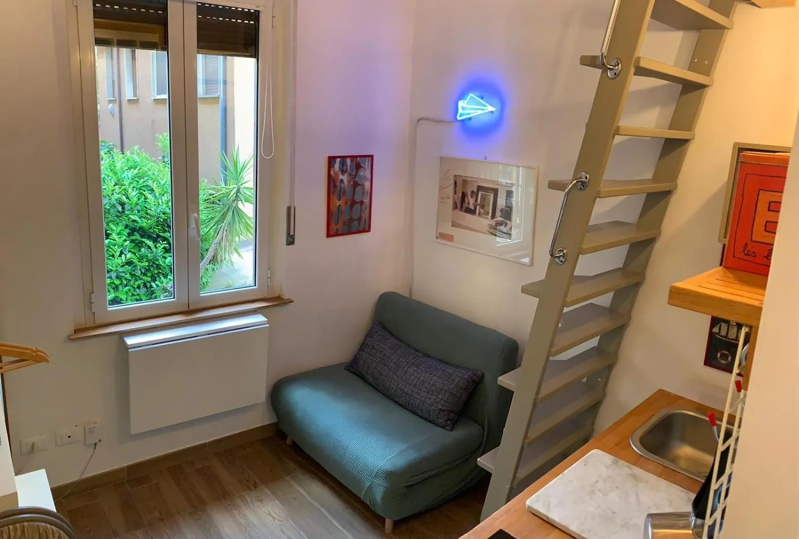 M20, Isola Garibaldi Apartman Milánó 0*,  Olaszország